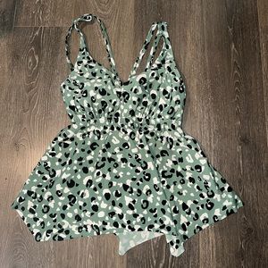 Plus bathing suit top. Size 16/18w. Kona Sol